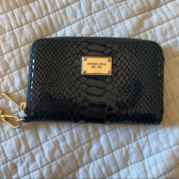 Michael Kors black snakeskin print wallet - Picture 1 of 5